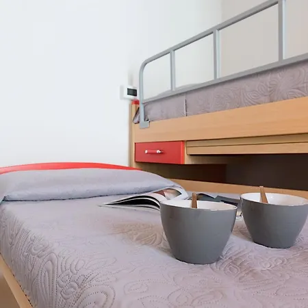 Le Residenze Del Lago Apartment *