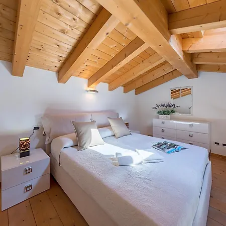 Apartment Le Residenze Del Lago Toscolano Maderno